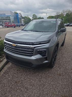 Sterling Gray Metallic 2026 Chevrolet Traverse LT