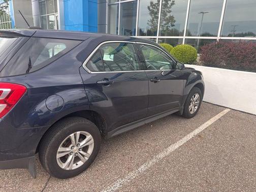 Blue Velvet Metallic 2017 Chevrolet Equinox LS