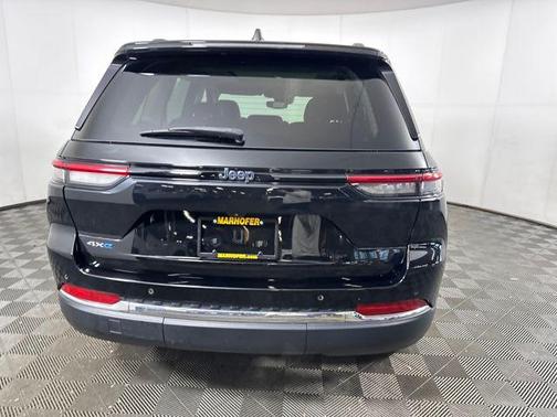 2022 Jeep Grand Cherokee 4xe Base