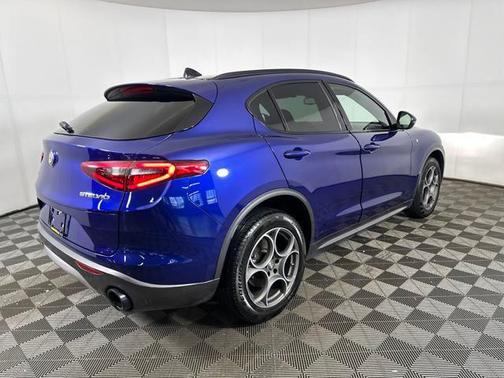 2022 Alfa Romeo Stelvio Ti