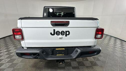 Bright White Clearcoat 2023 Jeep Gladiator Willys 4x4