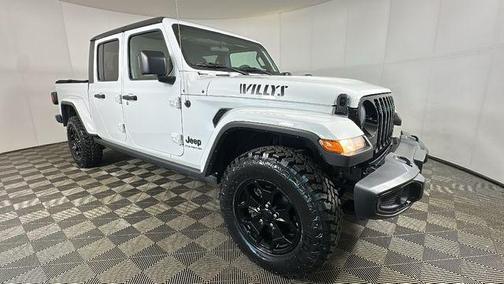 Bright White Clearcoat 2023 Jeep Gladiator Willys 4x4