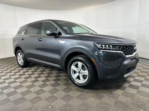 2022 Kia Sorento LX