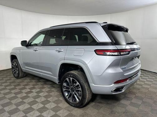 2023 Jeep Grand Cherokee 4xe Overland