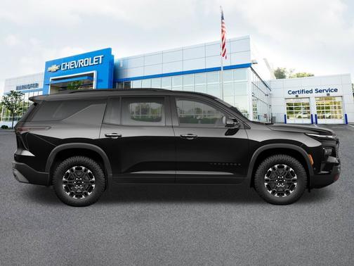 Mosaic Black Metallic 2027 Chevrolet Traverse AWD Z71