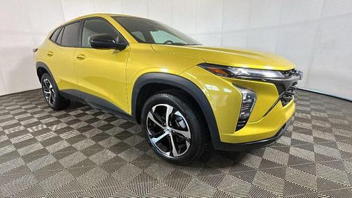 Nitro Yellow Metallic 2024 Chevrolet Trax FWD 1RS
