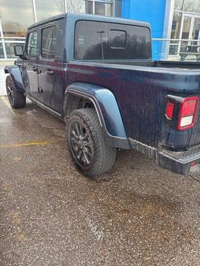 2025 Jeep Gladiator Nighthawk