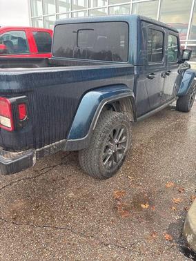 2025 Jeep Gladiator Nighthawk