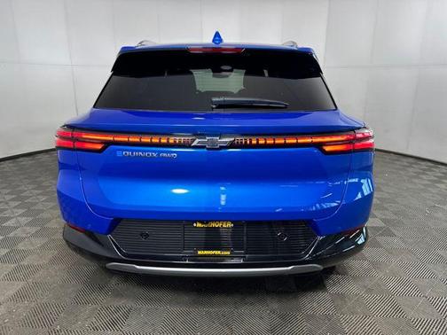 2025 Chevrolet Equinox EV LT