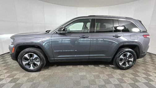 Baltic Gray Metallic Clearcoat 2022 Jeep Grand Cherokee 4xe Base