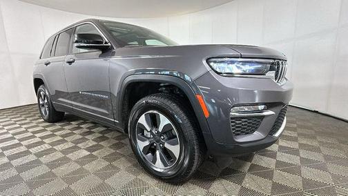 Baltic Gray Metallic Clearcoat 2022 Jeep Grand Cherokee 4xe Base