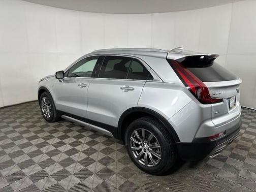 2021 Cadillac XT4 Premium Luxury