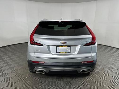2021 Cadillac XT4 Premium Luxury