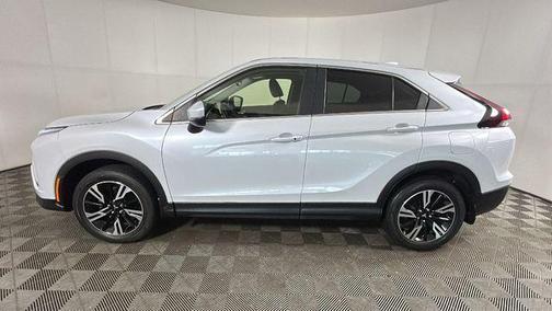 White Diamond 2023 Mitsubishi Eclipse Cross SE