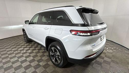 Bright White Clearcoat 2022 Jeep Grand Cherokee 4xe Base