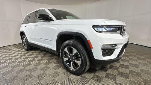 Bright White Clearcoat 2022 Jeep Grand Cherokee 4xe Base