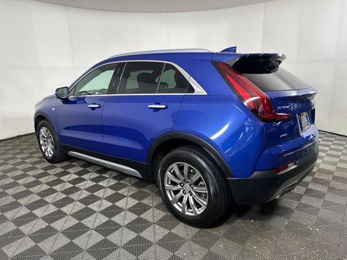 2021 Cadillac XT4 Premium Luxury