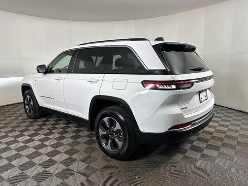 2023 Jeep Grand Cherokee 4xe Base