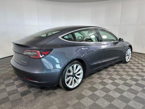 2019 Tesla Model 3 Long Range