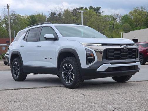 Polar White Tricoat 2026 Chevrolet Equinox FWD ACTIV