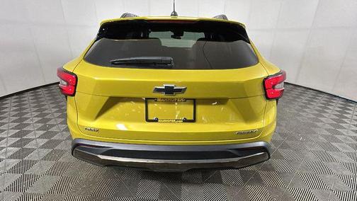 Nitro Yellow Metallic 2024 Chevrolet Trax FWD ACTIV