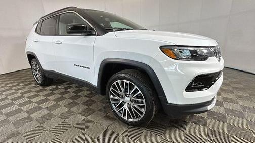 Bright White Clearcoat 2023 Jeep Compass Limited