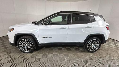 Bright White Clearcoat 2023 Jeep Compass Limited
