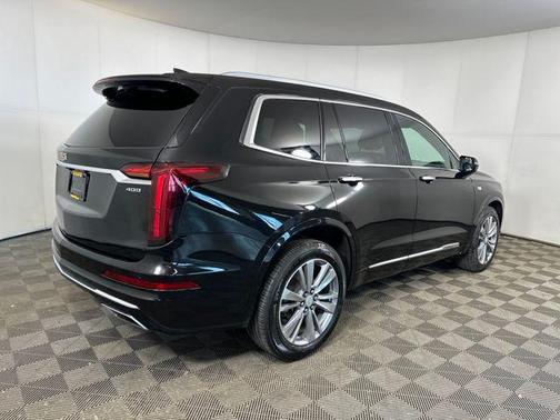 Stellar Black Metallic 2022 Cadillac XT6 Premium Luxury AWD