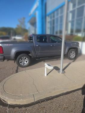 Satin Steel Metallic 2021 Chevrolet Colorado LT