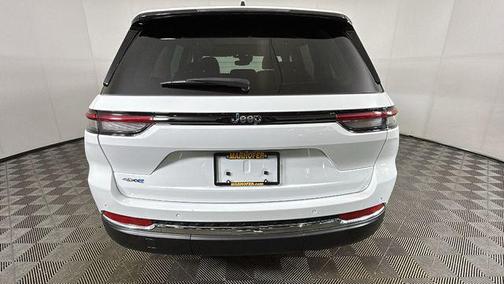 Bright White Clearcoat 2023 Jeep Grand Cherokee 4xe Base