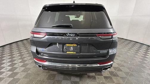 Baltic Gray Metallic Clearcoat 2022 Jeep Grand Cherokee 4xe Overland