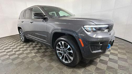 Baltic Gray Metallic Clearcoat 2022 Jeep Grand Cherokee 4xe Overland