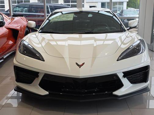 2026 Chevrolet Corvette Stingray w/2LT