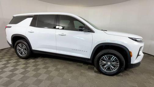 Summit White 2024 Chevrolet Traverse LS