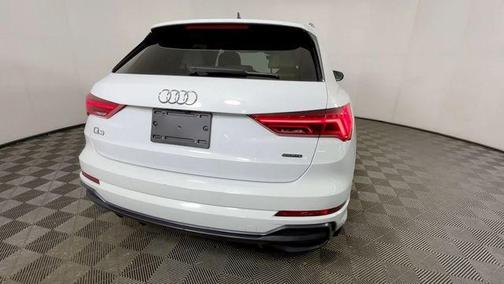 Glacier White Metallic 2022 Audi Q3 45 S line Premium Plus