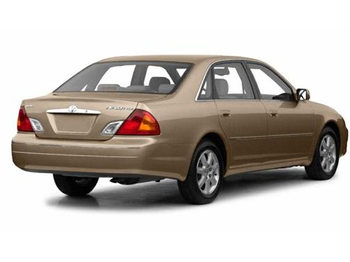Vintage Red Pearl 2001 Toyota Avalon XLS
