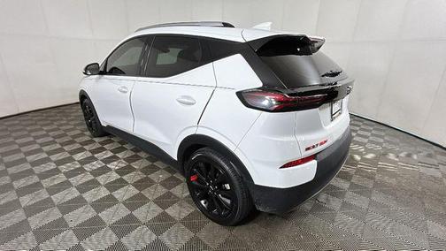Summit White 2023 Chevrolet Bolt EUV FWD LT