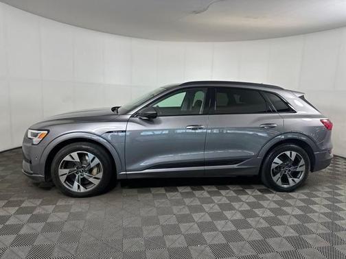 2021 Audi e-tron Premium