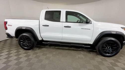 Summit White 2023 Chevrolet Colorado Trail Boss