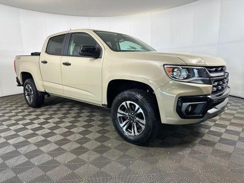 Sand Dune Metallic 2022 Chevrolet Colorado Z71
