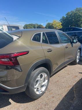 2024 Chevrolet Trax LS