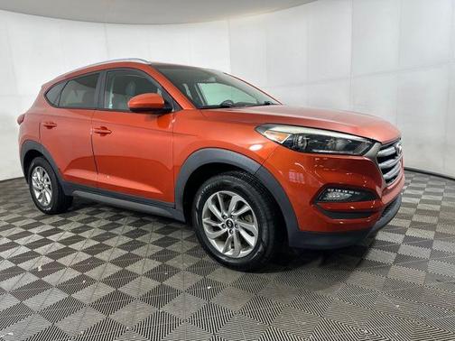 2016 Hyundai TUCSON SE