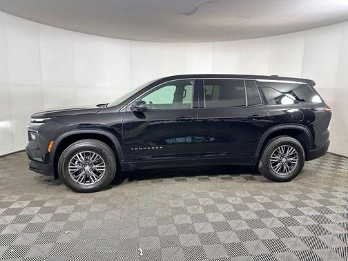 2024 Chevrolet Traverse LS