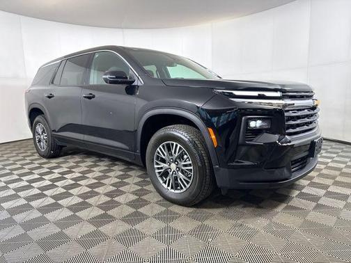 2024 Chevrolet Traverse LS