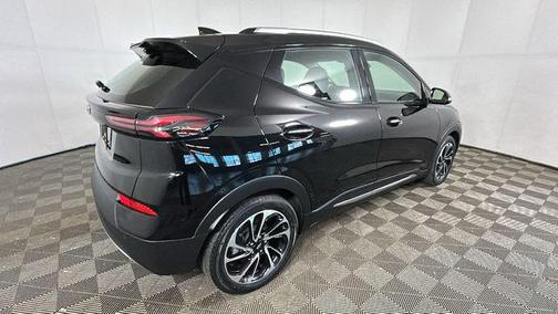 Mosaic Black Metallic 2022 Chevrolet Bolt EUV FWD Premier