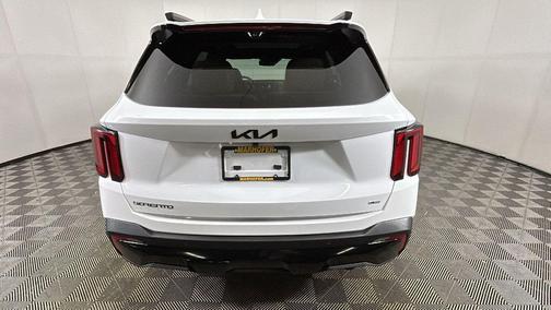 Glacial White Pearl 2026 Kia Sorento SX