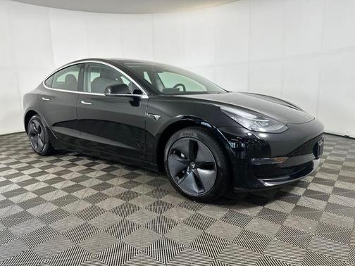 2019 Tesla Model 3 Standard Range Plus