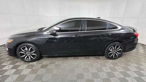 Mosaic Black Metallic 2021 Chevrolet Malibu FWD RS