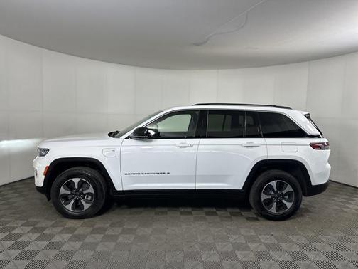 2022 Jeep Grand Cherokee 4xe Base