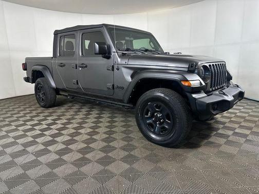 Granite Crystal Metallic Clearcoat 2022 Jeep Gladiator Sport